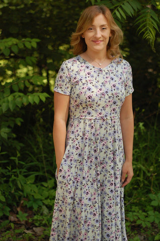 Size Small Watercolor Blooms V-Neck Twirl Knee-Length Dress in Mint Green with Short Sleeves