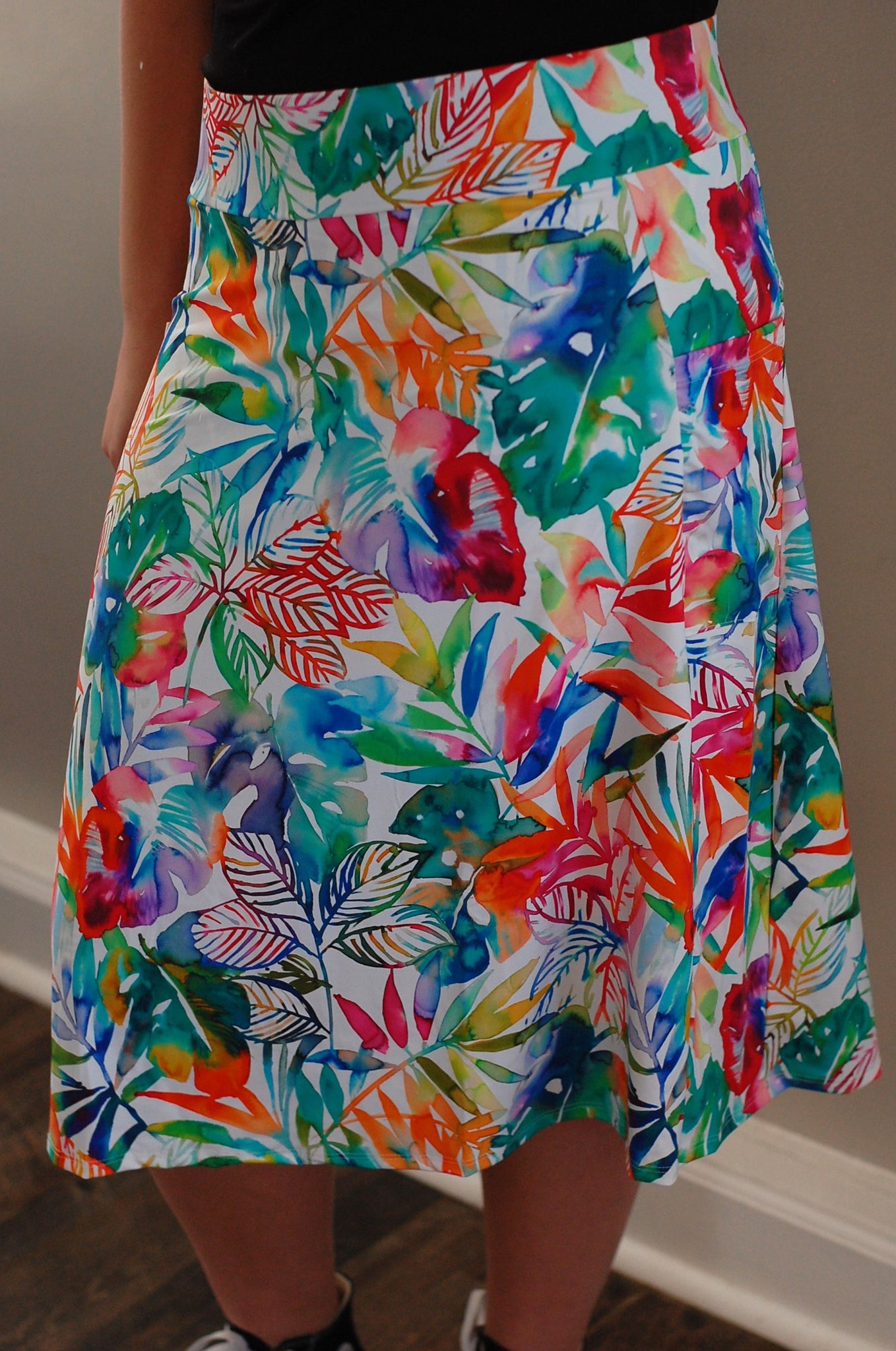 Tropical Leaf Print Side Pocket A-line Style Athletic & Swim Skirt with Built in Shorts SWIM FABRIC