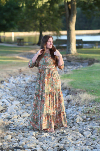 Size Medium Round Neck Retro Blooms Tiered Nursing Friendly Dress