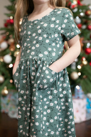 Girls Daisy Blooms Front Pocket Dress