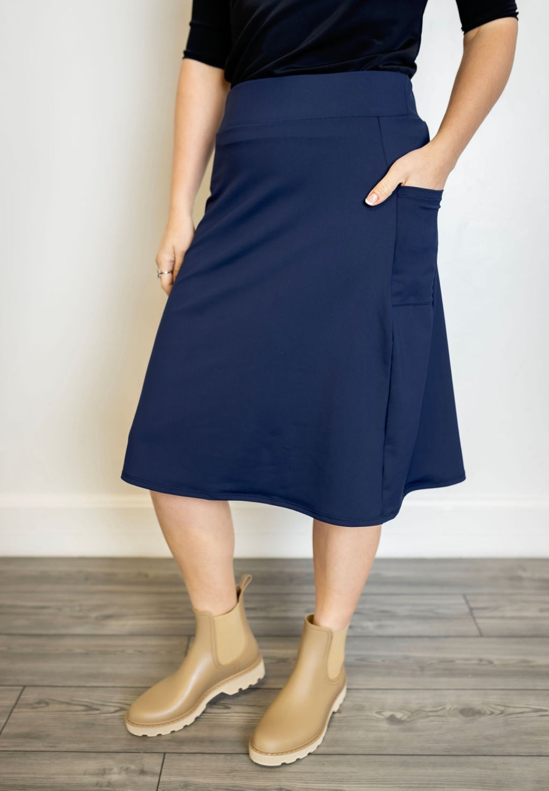 ◆GLOWNY◆ G DRAWSTRING SWEAT SKIRT NAVY GC24WTSK001NA Park Skirt Soft Linen Navy Sporty – Fashion Brand Company